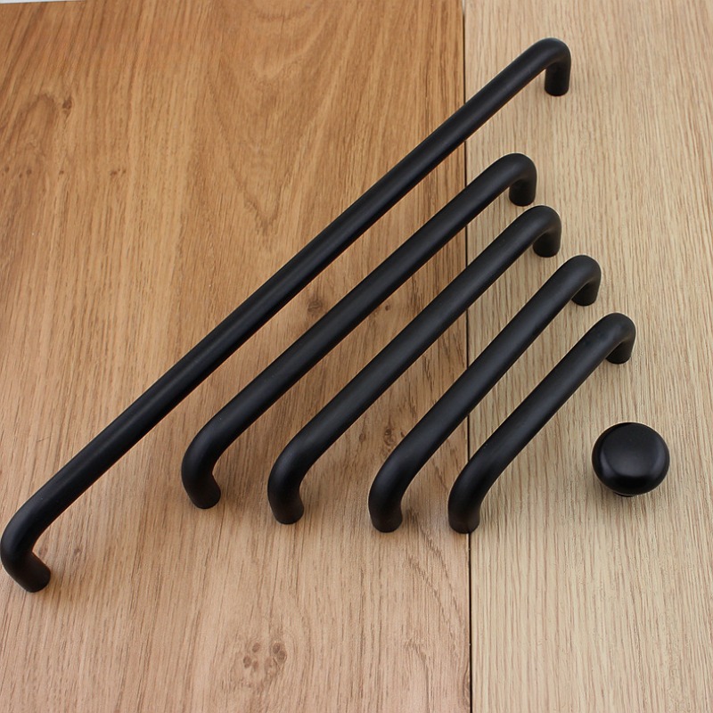 Restoration Hardware Furniture Used - Tiradores de armario de cocina de