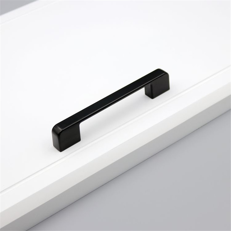 KK & FING-tiradores y pomos de - Restoration Hardware Furniture Used reseña y precio