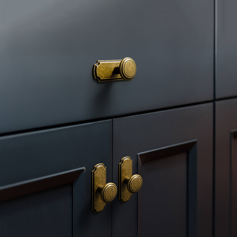 Perillas de cajones de latón a - Furniture Hardware With Backplate reseña y precio